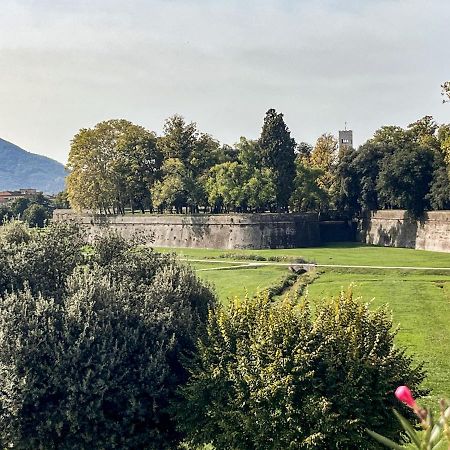 Apartamento Mura Di Lucca Elegant Penthouse With Balcony Exterior foto